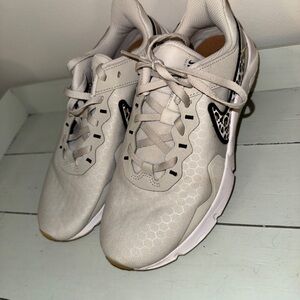 Nike Legend Essential 2 Premium women's training shoe Animal Print